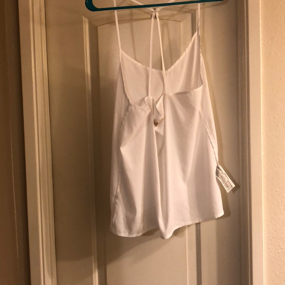 White top - Picture 2 of 2